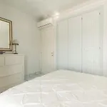 150 - Bellissimo Trilocale Di Fronte In Centro A Marcelli, Climatizzato - Inclusa *